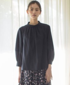 組曲 S リヨセルシャーティングハイネック ブラウス