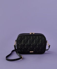 Maison de FLEUR リボンキルティングスクエアポシェット