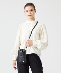 LA BAGAGERIE レザーステッチ　マルチポシェット