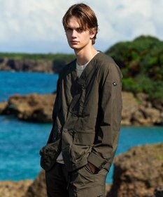 JOSEPH ABBOUD MOUNTAIN 【軽量】ハイパワーストレッチカルゼ ノーカラーアウトドアブルゾン