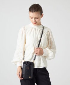 LA BAGAGERIE レザーステッチ　マルチポシェット