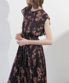 YECCA VECCA ぼかし柄プリーツワンピース