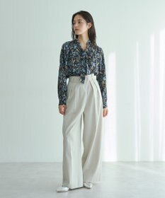 YECCA VECCA ボタニカルフラワー柄ボウタイブラウス