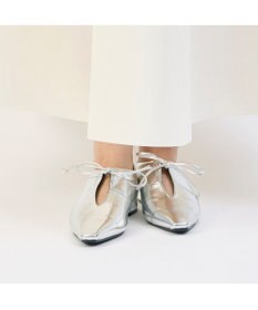 MODE ET JACOMO <carino>フレンチスクエアフラットシューティ