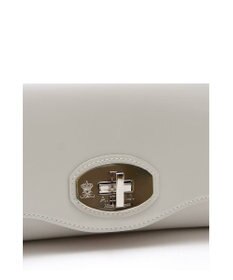 A.D.M.J. 【牛革】カルヴィクラッチショルダー