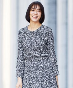 自由区 L 【カタログ掲載・セットアップ対応・洗える】ジオメトリックフラワードットプリント ブラウス