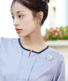 Tiaclasse フラワーコサージュブローチ