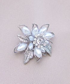 Tiaclasse フラワーコサージュブローチ
