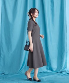 Tiaclasse 【洗える】クルーネック半袖ニットフレアワンピース