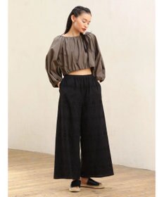 Green Parks ■ＥＳＣＡＲ　ローン刺繍フレアパンツ