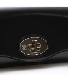 A.D.M.J. 【牛革】カルヴィクラッチショルダー