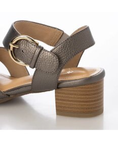 ing <ing>【WEB限定】ストラップクロスサンダル