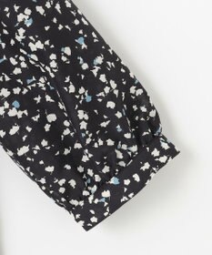 J.PRESS LADIES 【洗える】スパンローンフラワープリント クルーネック ブラウス