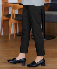 Tiaclasse L アンクルテーパードパンツ