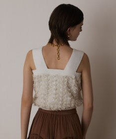 GRACE CONTINENTAL フリンジニットベアトップ