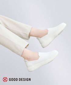 steppi 【撥水/抗菌防臭】多機能ニットシューズ（ウィメンズ向け） ホワイト