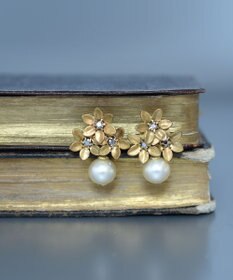 monshiro ワスレナグサピアス