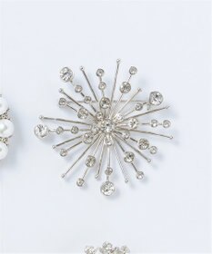 23区 クリスタルシャワー ブローチ シルバー系