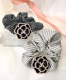 Tiaclasse フラワーパーツ付きシュシュ