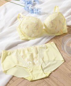 Wing 【スキマフィットブラ】　バストとカップのすきまにフィット　自然にボリュームメイク　ウイング／ワコール　KB2363