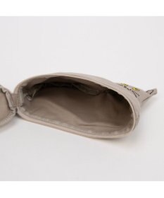UNBILLION カシュカシュ cachecache / ネコ刺繍自立ポーチ