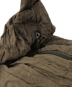 Green Parks ・ＱＵＯＮ　ワイドプリーツショルダーバッグ