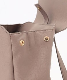 LA BAGAGERIE フロント金具デイリーリュック