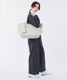 LeSportsac AT AVENUE CHARM/デューンライト