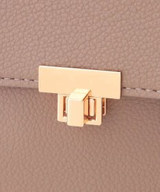 LA BAGAGERIE フロント金具デイリーリュック