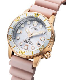 CITIZEN 【ウォームゴールド・ピンクの華やかダイバー】200ｍ潜水用防水 ケース系37mmのボーイズサイズウオッチ