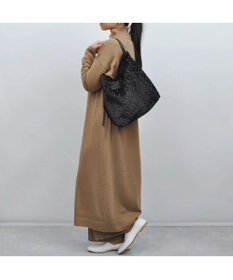 UNBILLION cachecache 花刺繍エコファーワンハンドルバッグ