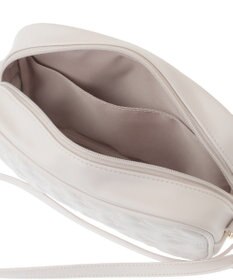 Maison de FLEUR リボンキルティングスクエアポシェット