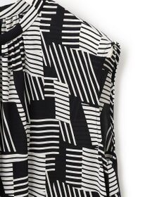 ICB 【WEB限定カラーあり】 Back Satin Amunzen ノースリーブブラウス