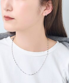 Phoebe 【金属アレルギー対応/痛くないシリーズ】グリッターメタルライトフィットイヤリング　シルバー