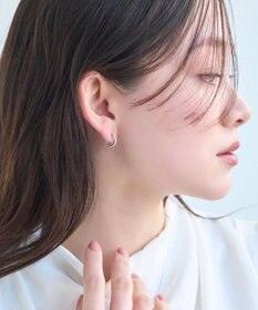 Phoebe 【金属アレルギー対応/痛くないシリーズ】グリッターメタルライトフィットイヤリング　シルバー