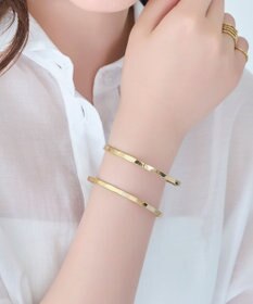 Phoebe 【金属アレルギー対応】2ラインテクスチャーワイドカフバングル　ゴールド/ニッケルフリー