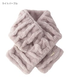 MOONBAT FURLA フェイクファーウェイビーマフラー