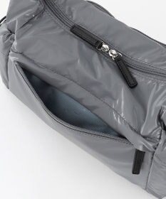 LA BAGAGERIE メタリックドロストポケット　ショルダーバッグ