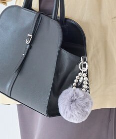 Phoebe メタルボールファーバッグチャーム　グレー