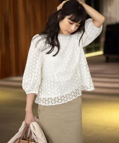 組曲 S 【WEB限定】フラワーレース ペプラムトップス