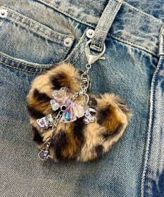 WEGO ファーハートビーズチャームキーホルダー