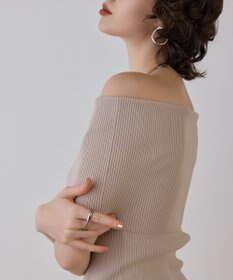 GRACE CONTINENTAL オフショルリブニットトップ