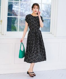 Tiaclasse 【洗える】花柄タックフレンチスリーブワンピース