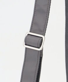 Y'SACCS ブロックモチーフポシェット