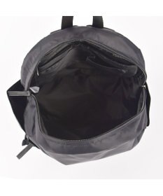 Y'SACCS ダブルホックポケットデイパック