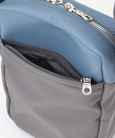 Y'SACCS ブロックモチーフポシェット