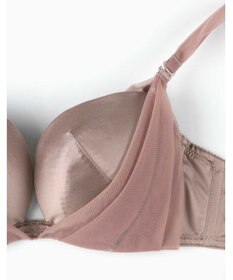 AMPHI ブラジャー 【NAILS INCコラボ】谷間をつくる 脇スッキリ 軽いつけごこち Gカップまで対応 大きいサイズ ブラ BLH303 アンフィ／ワコール