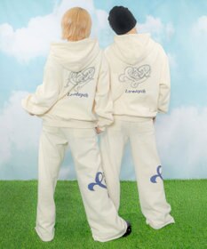 WEGO 【ユニセックス着用ITEM】ハートモチーフプルパーカー