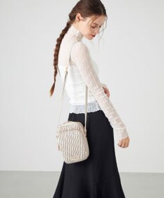 LA BAGAGERIE ランダムプリーツショルダーバッグ タテ