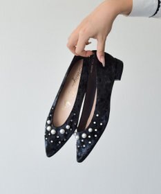 Bridget Birkin 【Bridget Birkin】パールストーンベロアパンプス